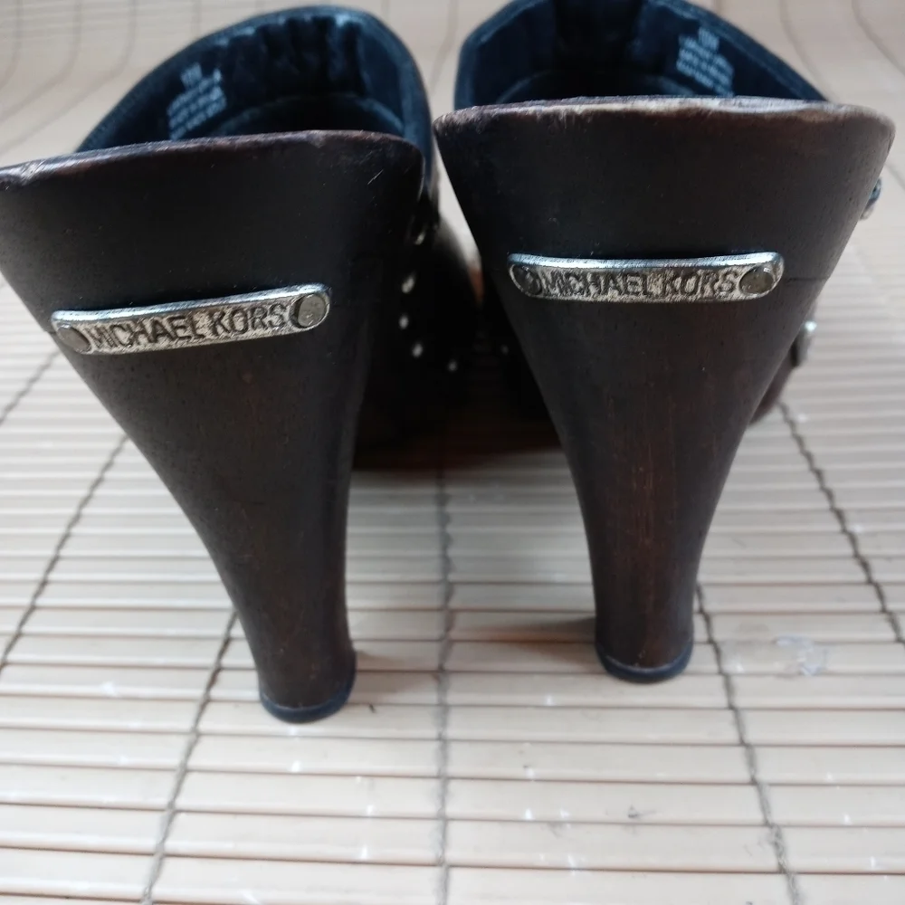 Michael Kors women's black leather 4